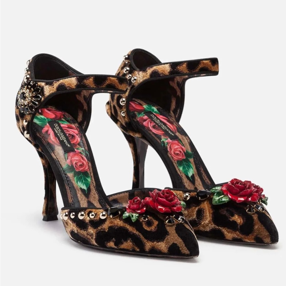 DOLCE & GABBANA
LEOPARD PRINT VELVET ANKLE-STRAP PUMPS